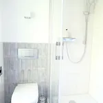 Lola 4* Essen