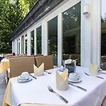 Waldhaus-langenbrahm 4*