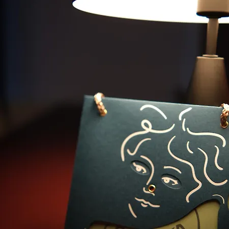 Lola فندق إسن