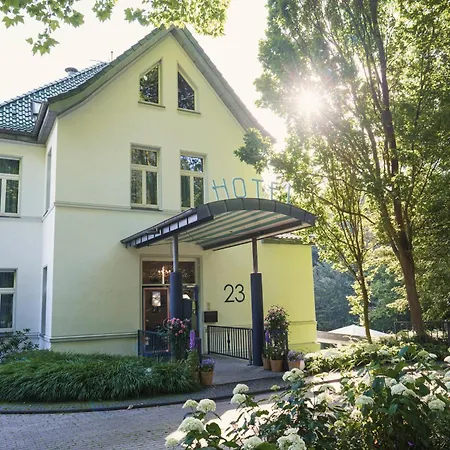 Hotel Waldhaus-langenbrahm 4*